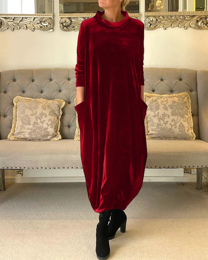 Ruby - Stylish velvet dress with pockets