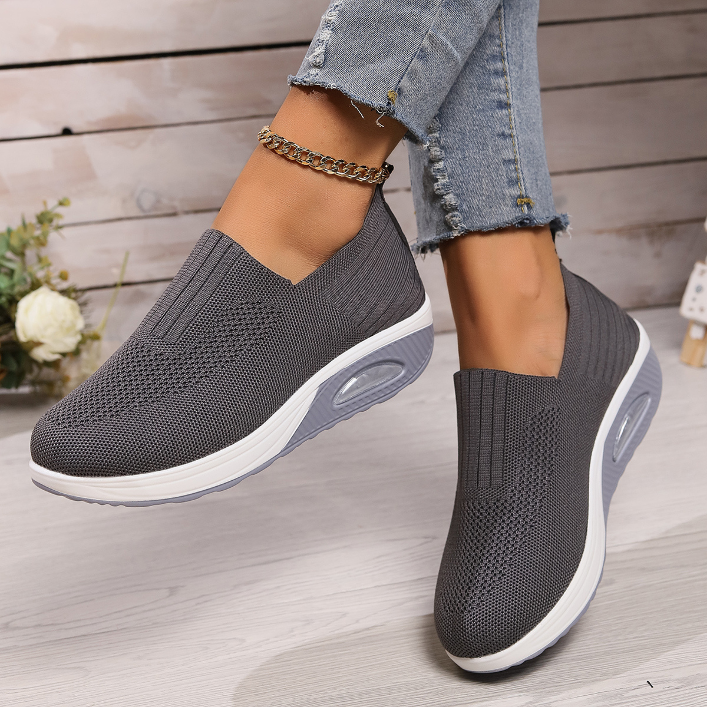Scarlet | Women's Comfortable Orthopedic Slip-On Sneakers