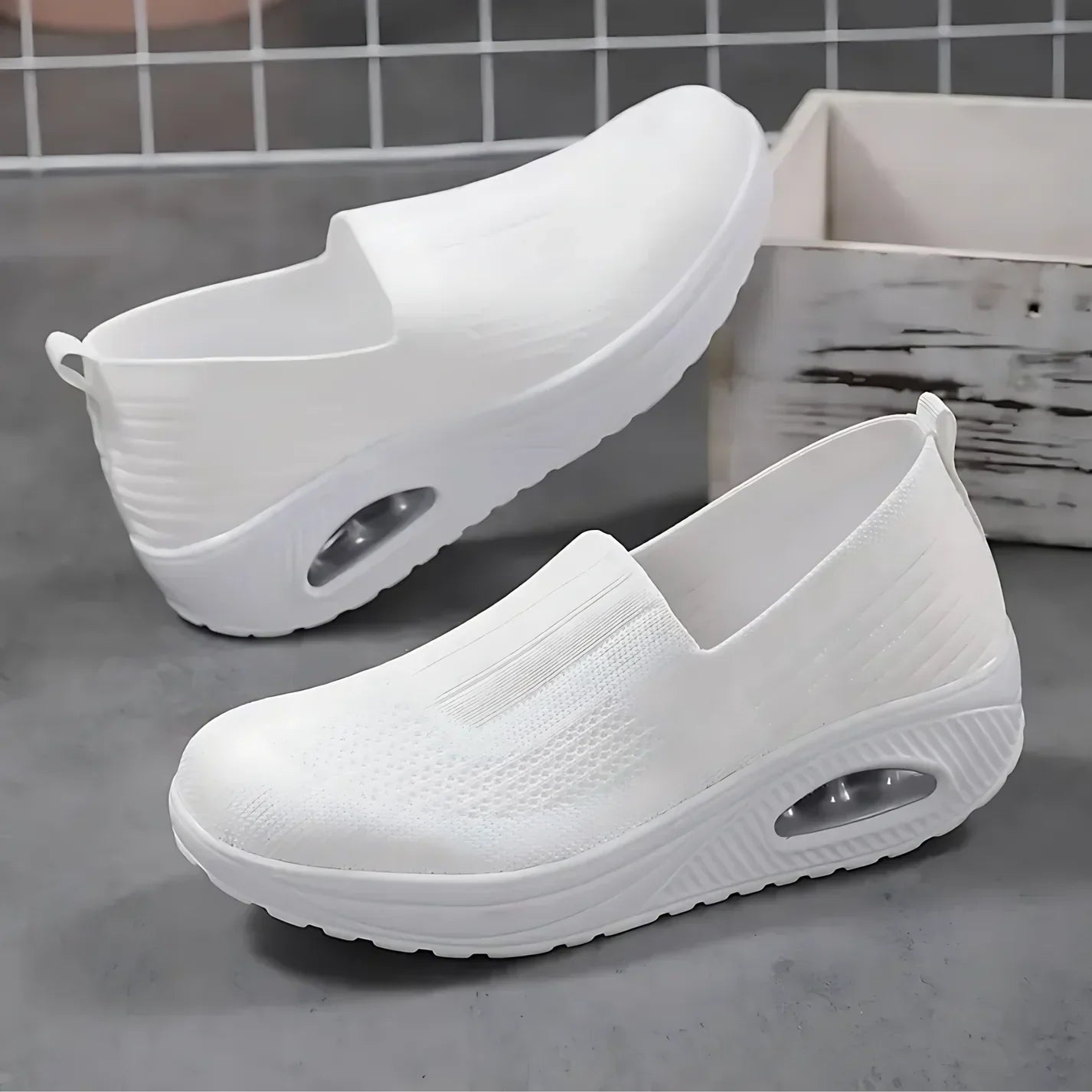 Scarlet | Women's Comfortable Orthopedic Slip-On Sneakers
