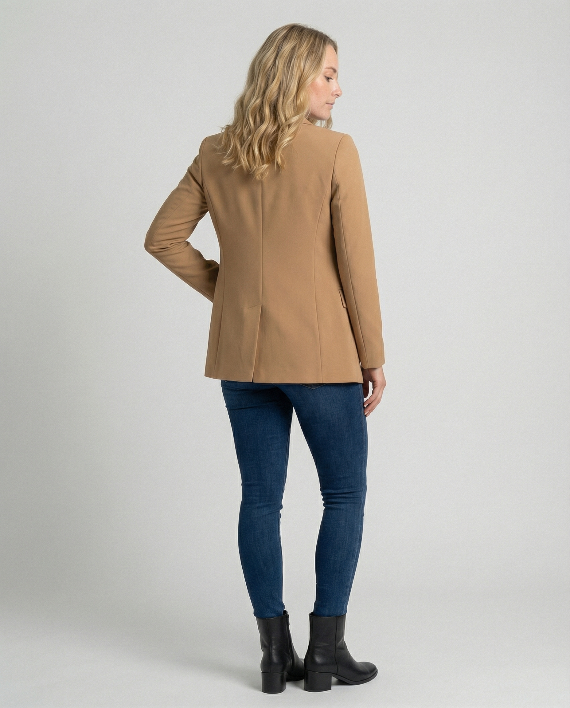 Scarlet | Women's Tailored Classic Fit Blazer with Long Sleeves