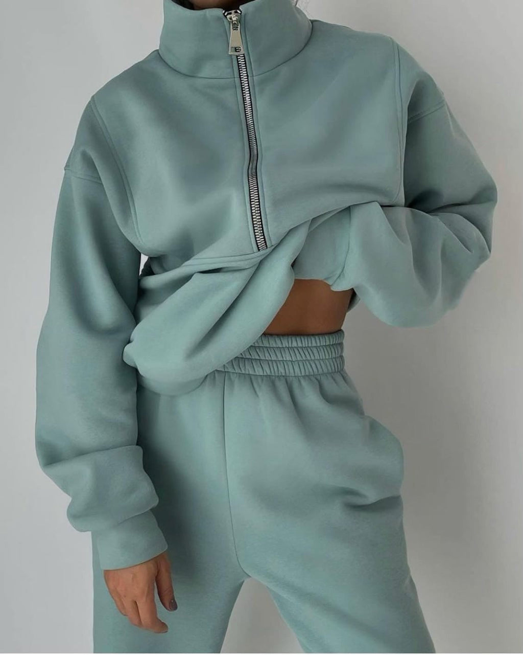 Annabelle | Women’s casual two-piece set with zip pullover